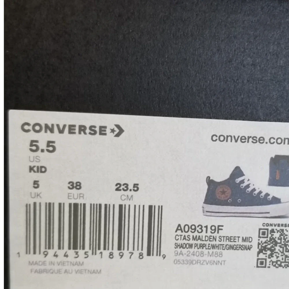Converse CTAS Malden Street Mid Sneakers Brand New Women's Size 7 a09319F NWT - Picture 8 of 10